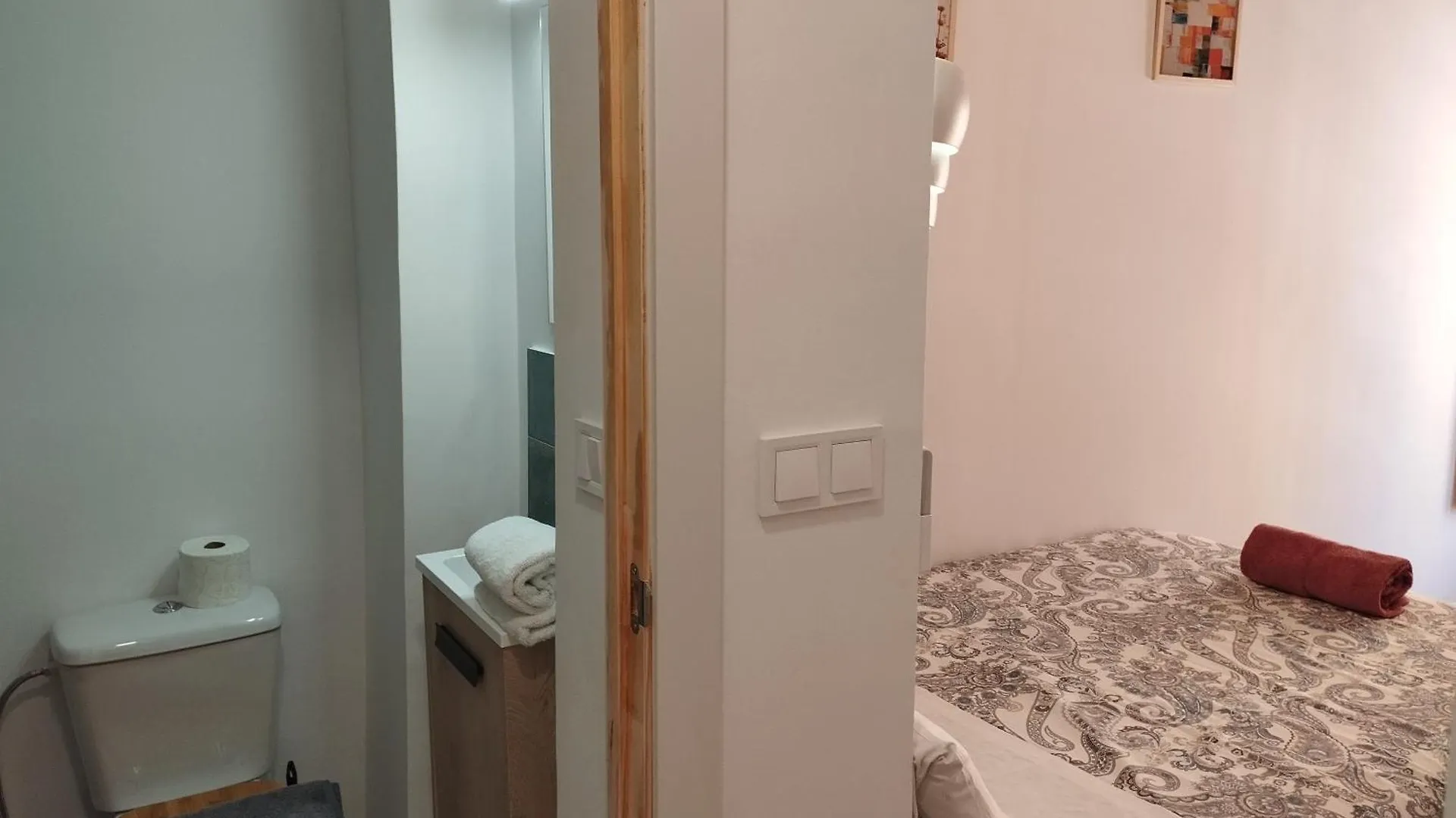 מאלגה Casa Lagunillas Ensuite בית אירוח